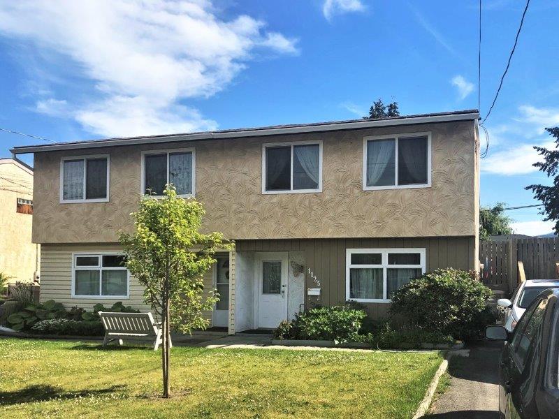 Quick Possession Available For This 3 Bedroom Family Home In North Kamloops!   3 Bedrooms & 2 Baths