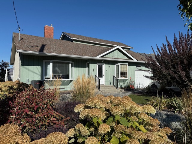 Charming South Kamloops Home, Where Character & Comfort Blend Seamlessly!   4 Bedrooms & 3 Baths