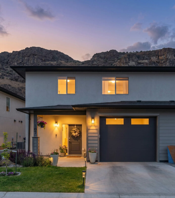 Elegant 3 Year Old 3 Bedroom, 3 Bath Bare Land Strata Townhouse In Exclusive Catalpa Community!  3 Bedrooms & 3Baths