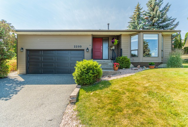 Situated On A Quiet Cul De Sac & Just A Short Walk To Elementary School, Parks & Transit!  3 Bedrooms & 3 Baths