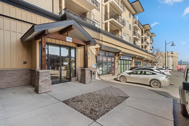 Excellent Location, Close To Shopping, Entertainment & TRU! 2 Bedrooms, Den & 2 Baths